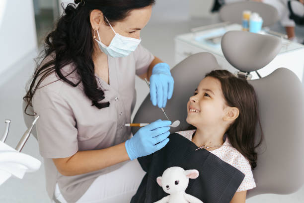 Best Emergency Tooth Extraction in Lyons, KS